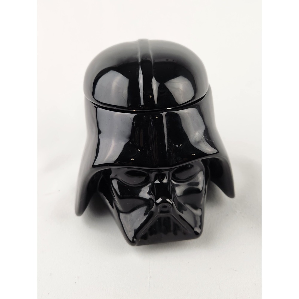 Star Wars Large 3D Darth Vader Mug 14oz Black Ceramic Coffee Tea Mug w/lid Flaw
